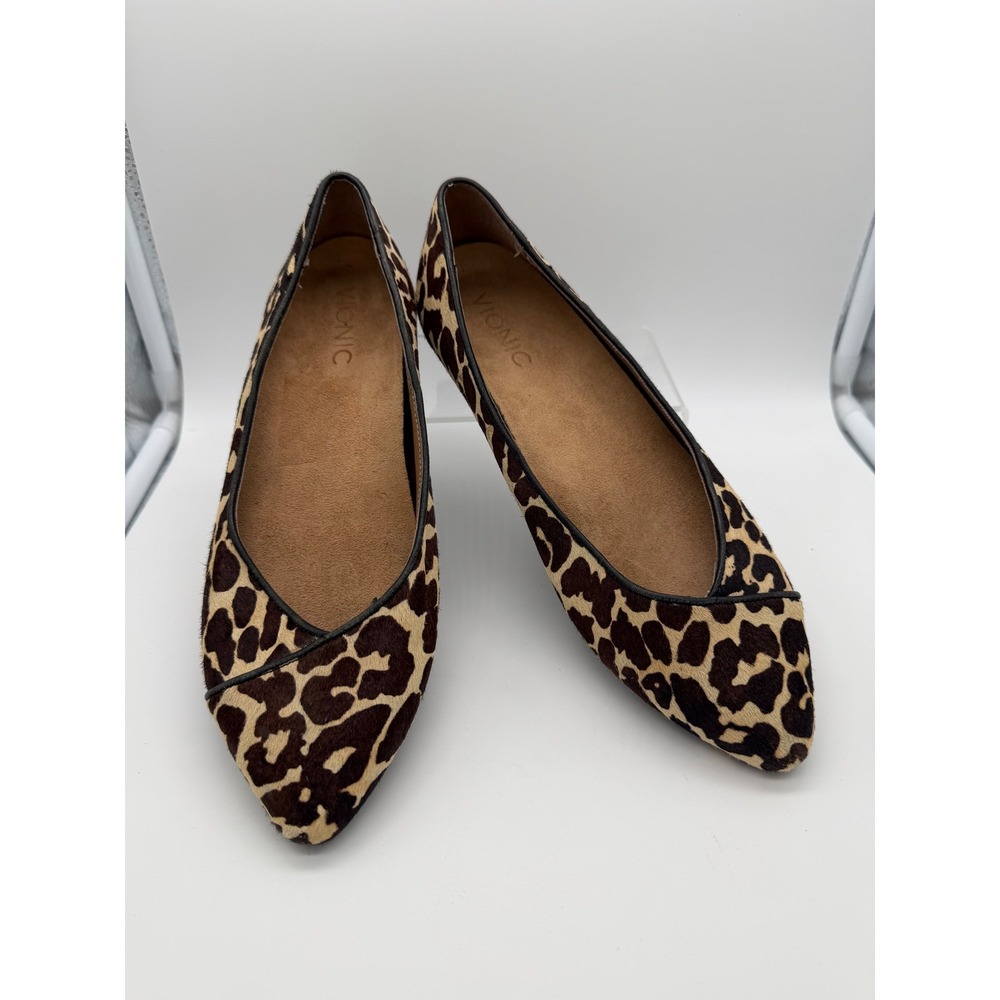 Vionic Caballo Flats Womens 7 Leopard Calf Hair Good Pointed Toe V5059